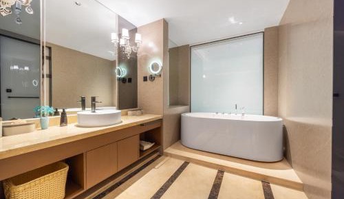 Premium Balcony King Room