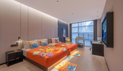 Premier Family Room