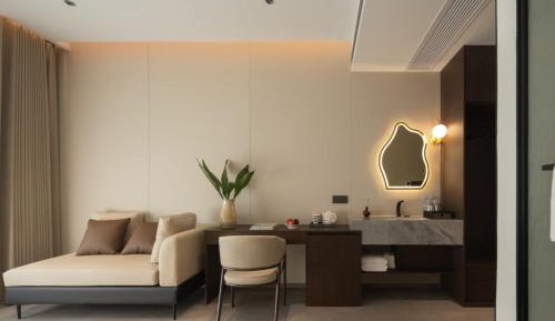 Superior King Room