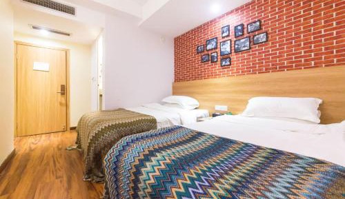 Twin Room with Private Bathroom
