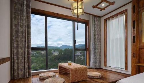 Double Room with Mountain View