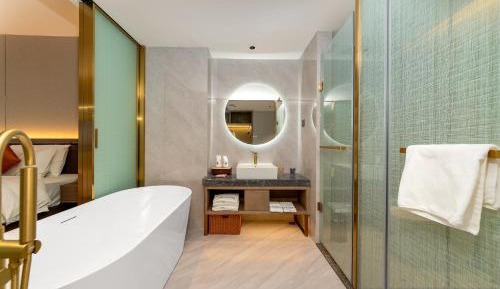 Deluxe Double Room with Bath