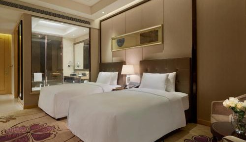 Hollywood Deluxe Twin Room