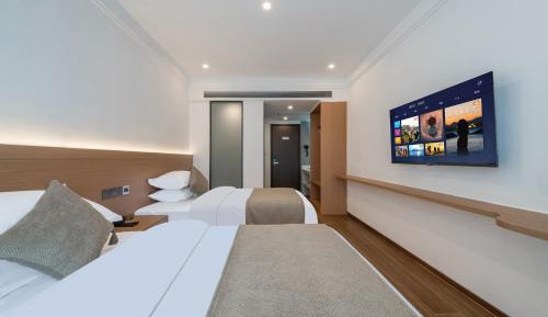 Twin Room with Bathroom