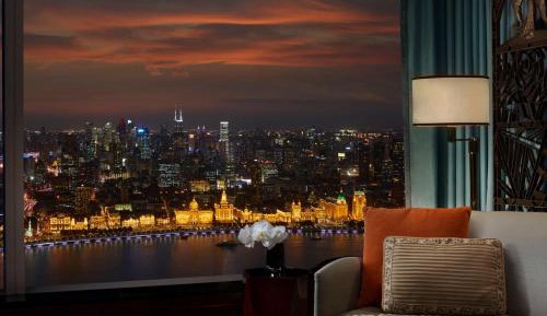 Club Bund View Room