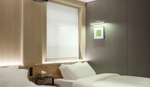 Twin Room with Private Bathroom