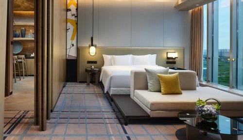 One-Bedroom King Suite