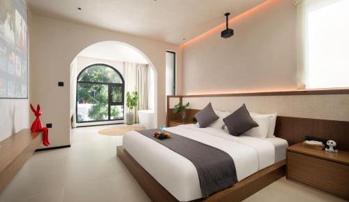 Deluxe Double Room with Bath