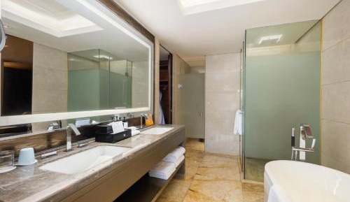 Classic Double Room with Two Double Beds