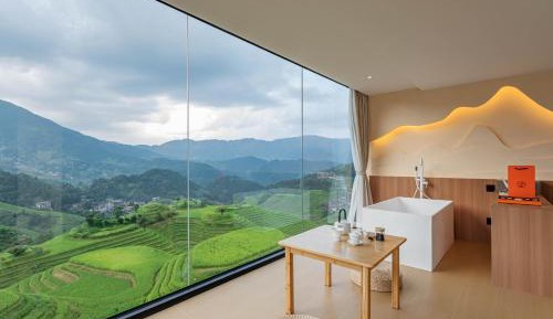 Family Room with Mountain View