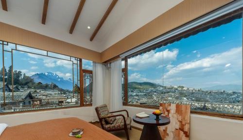 King Room with Mountain View