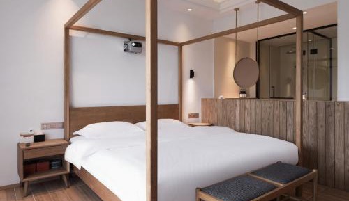 Double Room with Mountain View