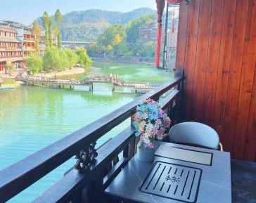 Twin Room with View