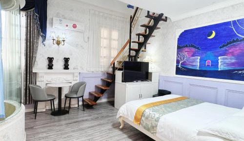 Family Room with Shower
