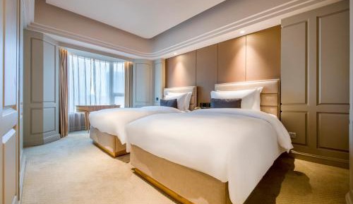 Suite with Spa Bath