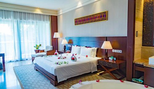 Deluxe Queen Room