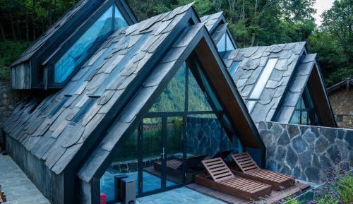 King Room with Mountain View