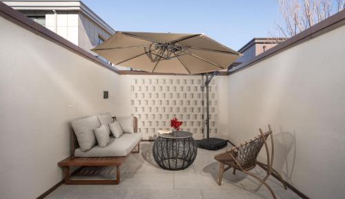 Executive Double Room with Courtyard