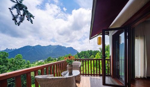 King Room with Balcony