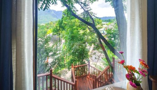 King Room with Mountain View