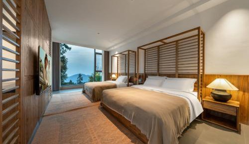 Twin Room with Lake View