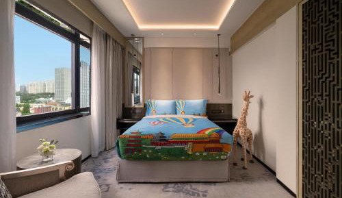 Urban Glamping Suite Themed Room