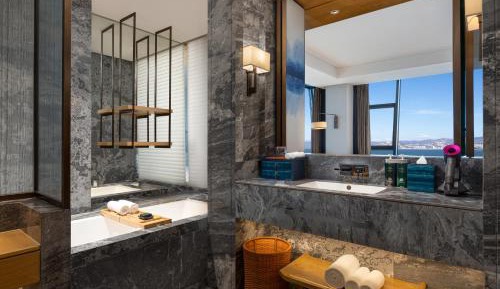 Standard King Room with View