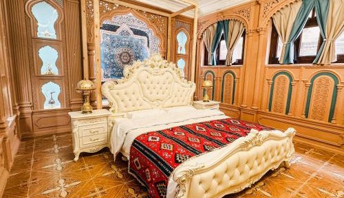 Queen Suite