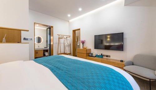 Double Room with Private Bathroom
