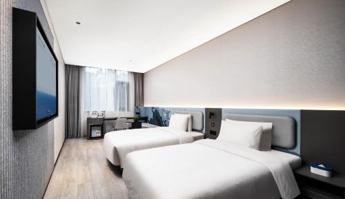 Super Twin Room