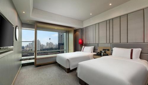 G60 Deluxe Twin Suite