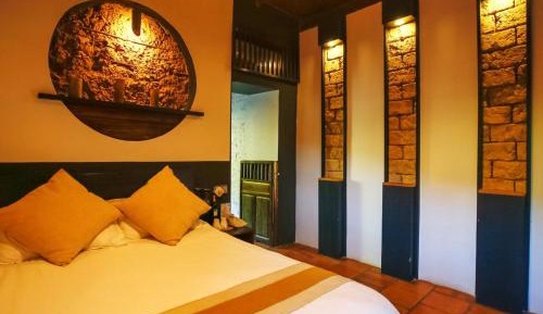 Twin Room with Private Bathroom