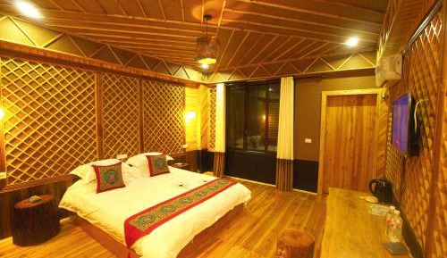 Double Room with Mountain View