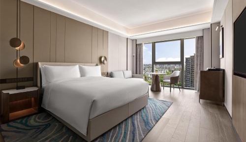 Deluxe King Room with River View