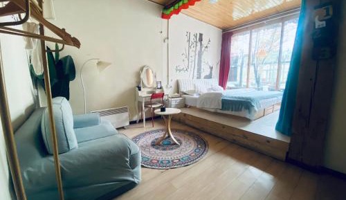 Standard Queen Room