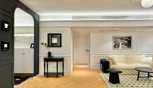 Three-Bedroom Premium Apartment with Balcony