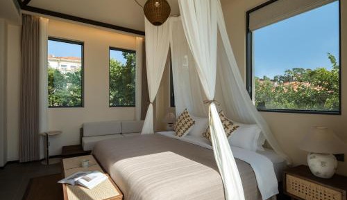 Studio Apartment with King Bed