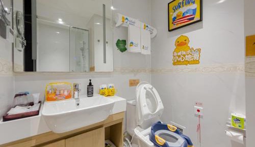 Deluxe Family Room