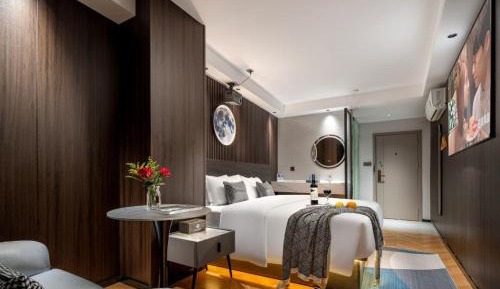 Studio with Spa Bath