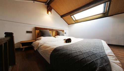 Large Single Room