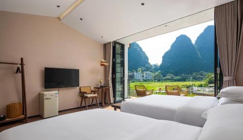 Twin Room with Balcony