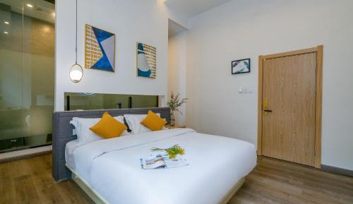 Double Room with Private Bathroom