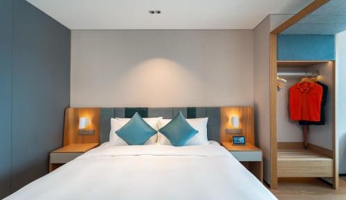 Deluxe King Room With River View