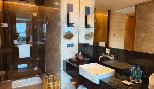 Executive Deluxe Twin Room with Garden View