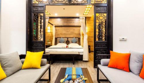 Deluxe King Room