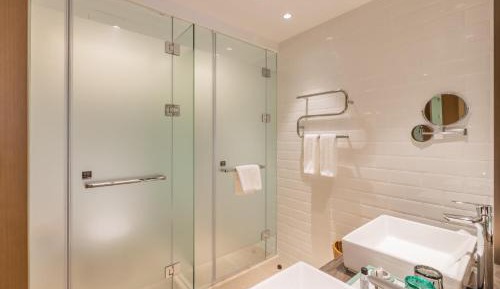 Twin Room with Shower