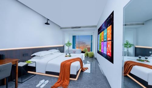 Deluxe Double Room with Bathtub