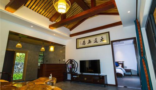 Two-Bedroom Suite
