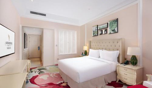 Superior King Room