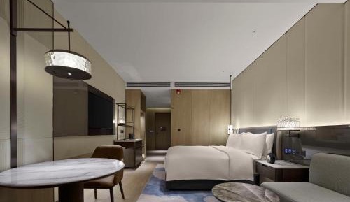 King Room - Mobility Accessible 